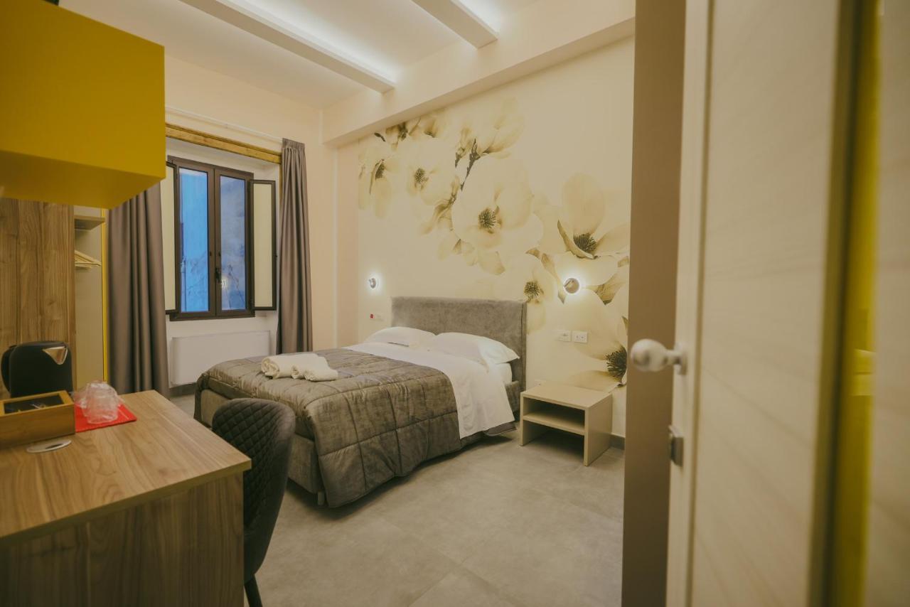 Brettia Guest Rooms Cosenza Exterior foto